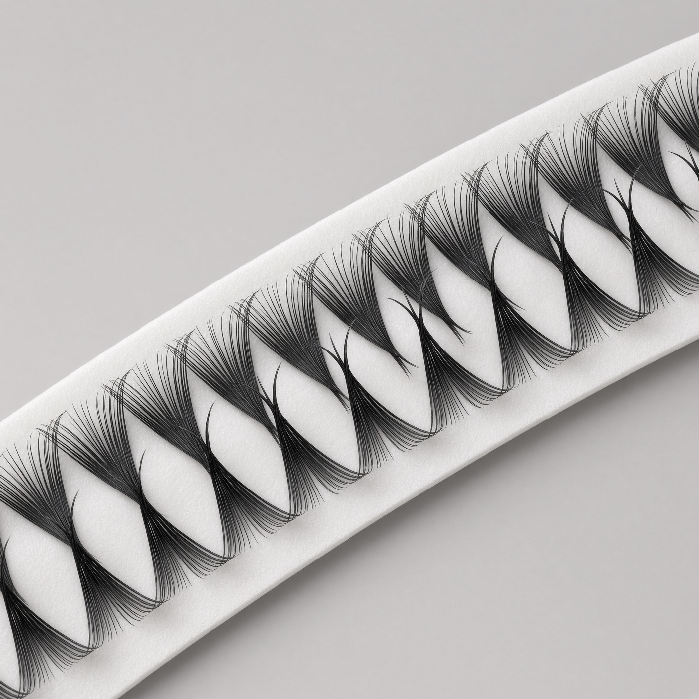 Promade Pointy Base Fans 10D–16D